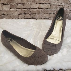 Fergalicious Abella flats